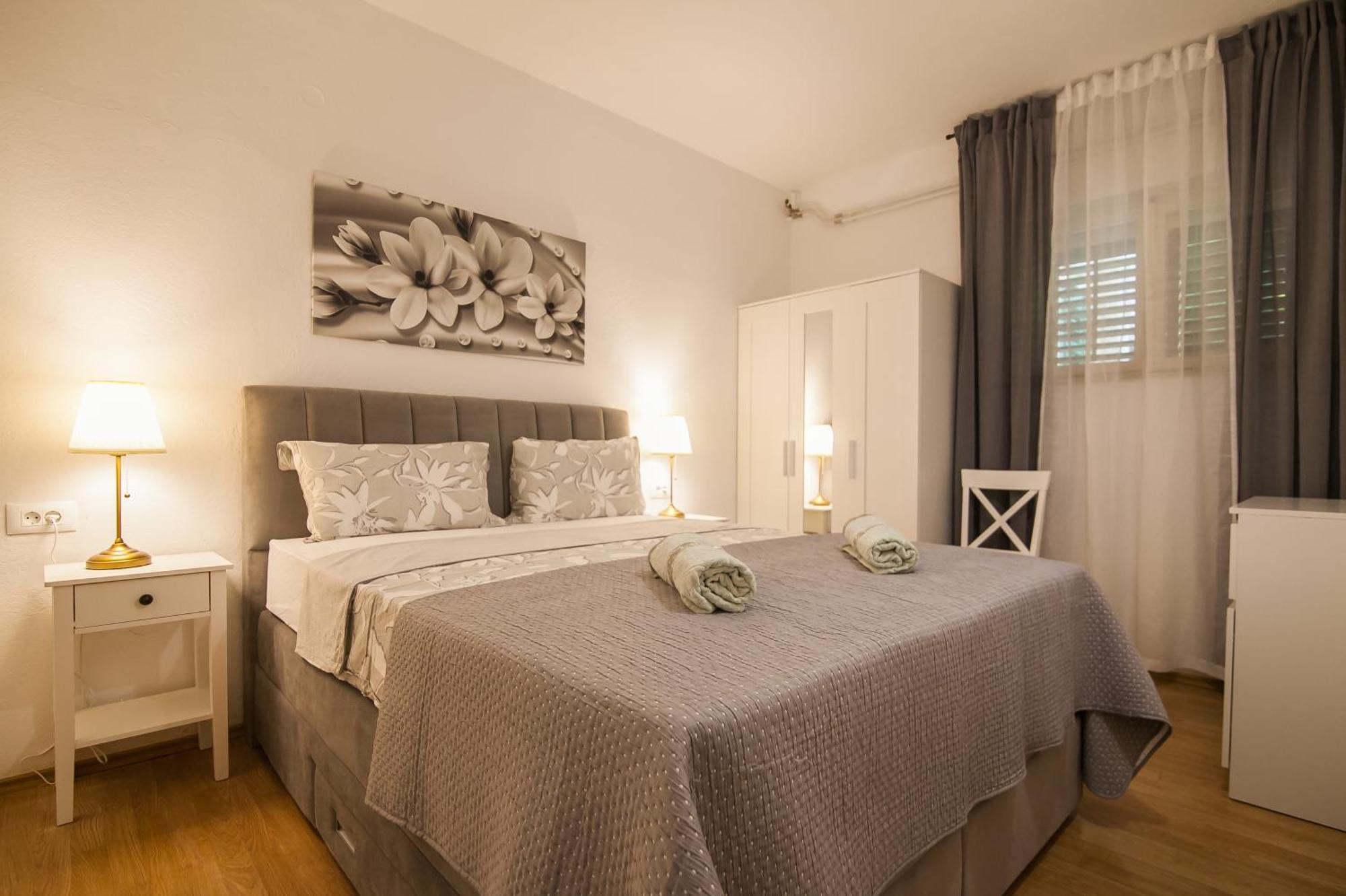 Apartments Paula Bol Zewnętrze zdjęcie