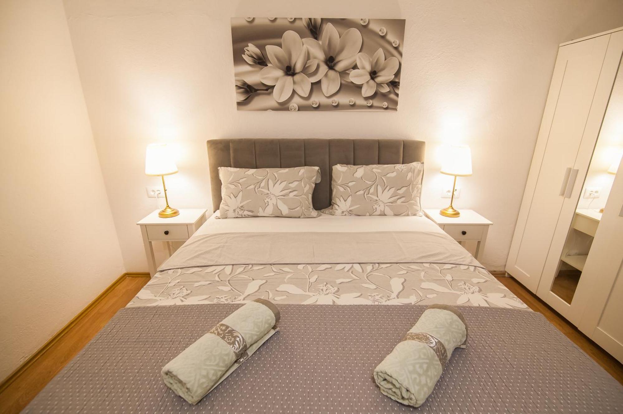 Apartments Paula Bol Zewnętrze zdjęcie