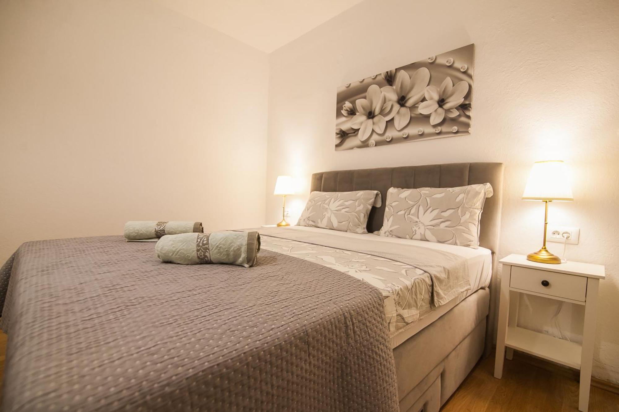 Apartments Paula Bol Zewnętrze zdjęcie