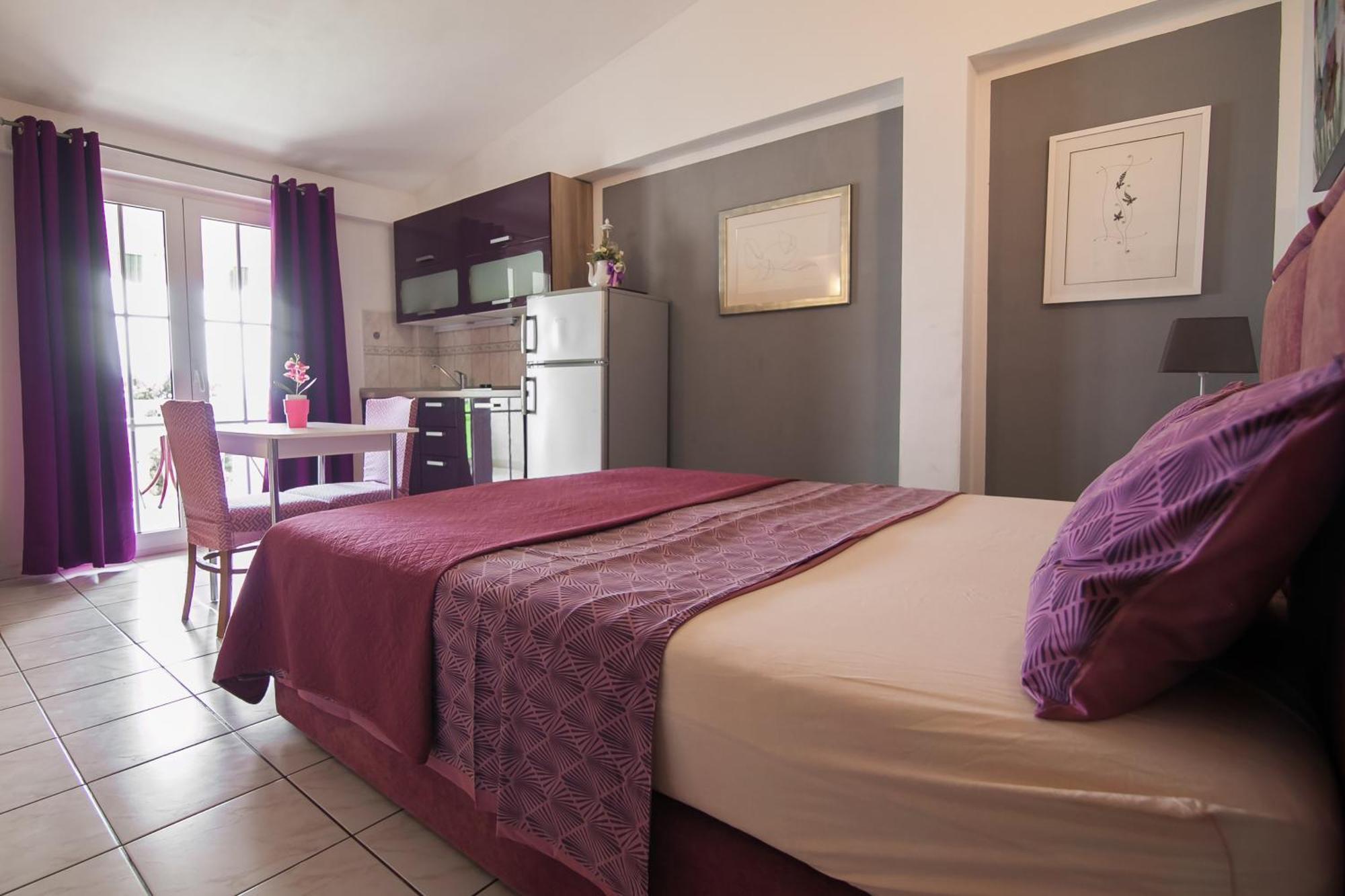 Apartments Paula Bol Zewnętrze zdjęcie