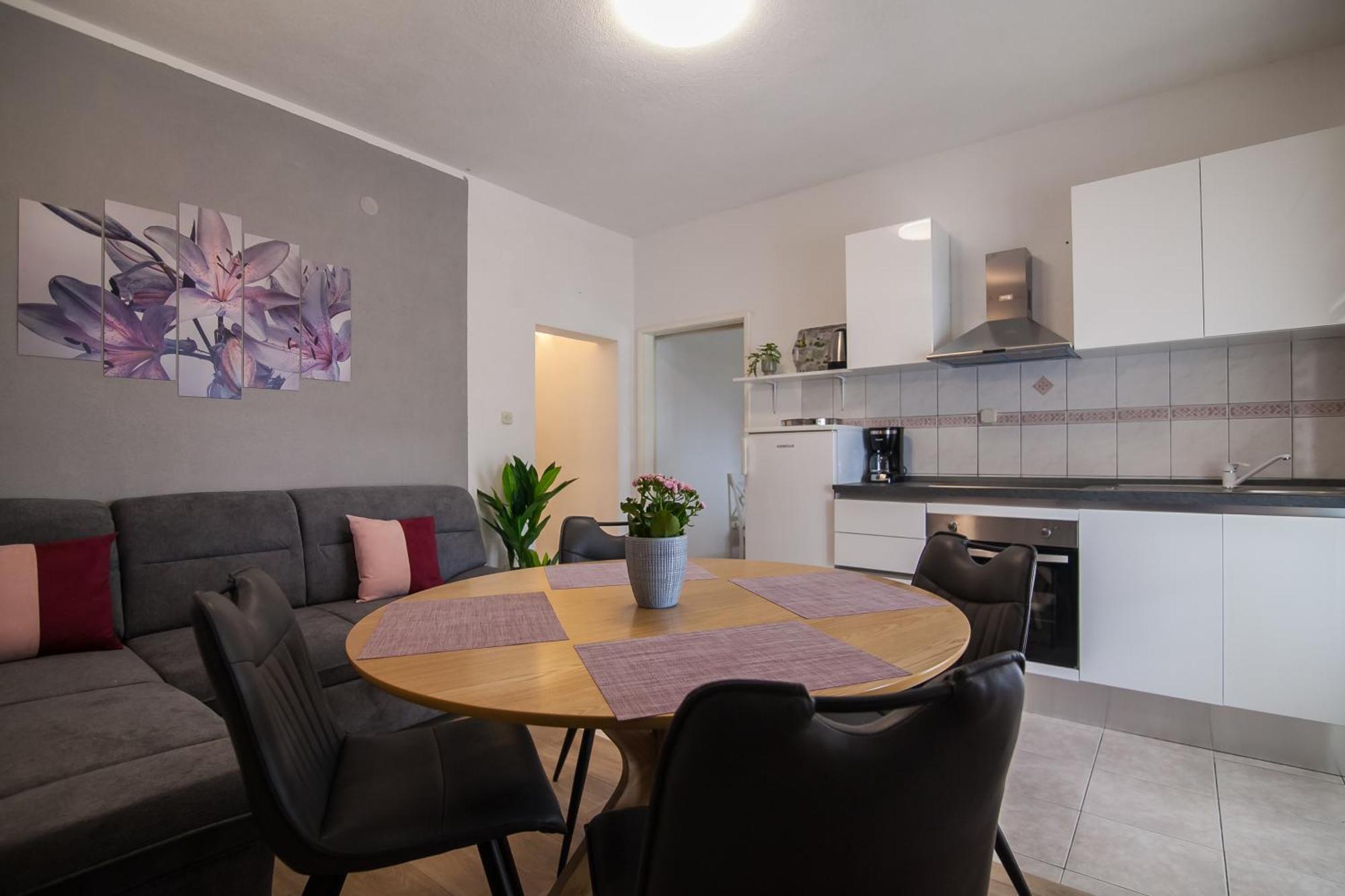 Apartments Paula Bol Zewnętrze zdjęcie