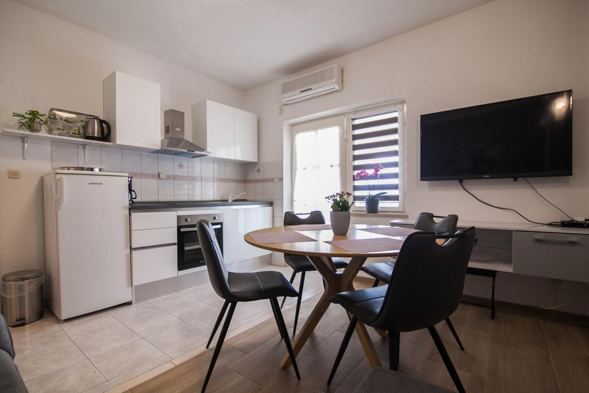 Apartments Paula Bol Zewnętrze zdjęcie